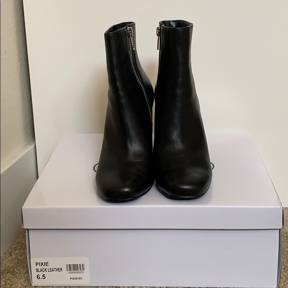 steve madden pixie boot